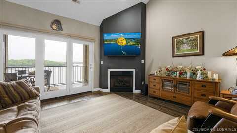 918 Tuscany Drive, Camdenton, MO 65020