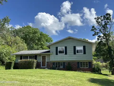 212 Elkmont Rd, Knoxville, TN 37922