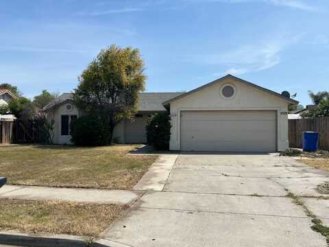 752 Olympic Avenue, Lemoore, CA 93245