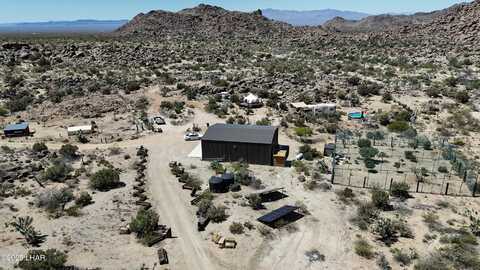 3618 S Cattle Kate Rd, Yucca, AZ 86438