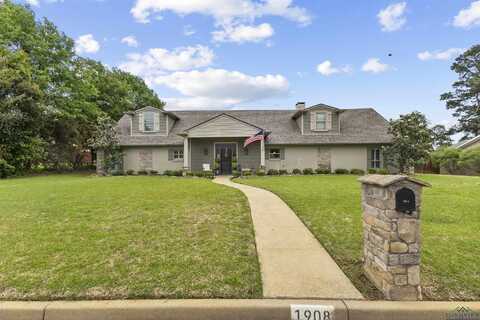 1908 Centenary Dr, Longview, TX 75601
