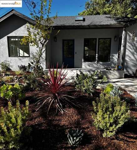 911 Peggy LN, Menlo Park, CA 94025