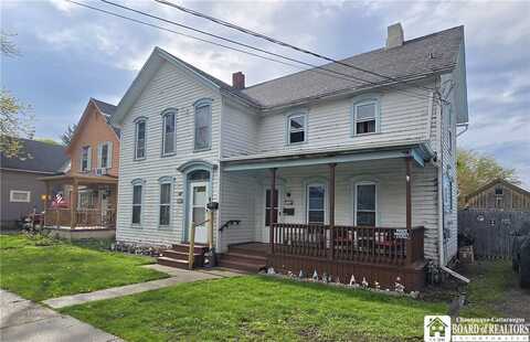 154 Lake Shore Drive E, Dunkirk, NY 14048