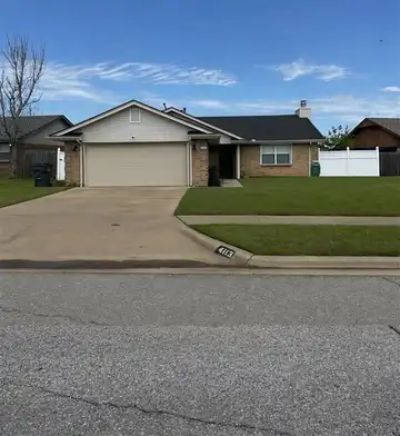 4113 SW Parkridge Blvd, Lawton, OK 73505
