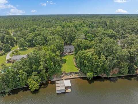 568 Lakeshore Way, Cordele, GA 31015