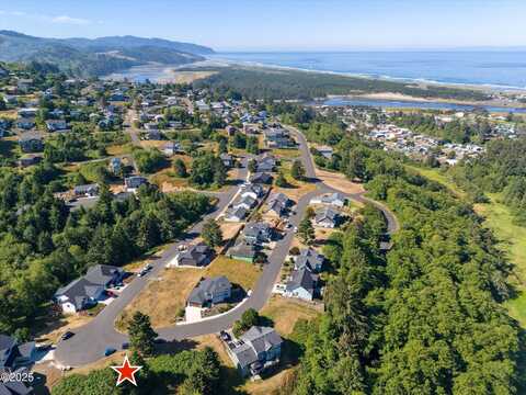 26 Lahaina Loop, Pacific City, OR 97135