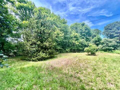 25 Oak Avenue, Oak Bluffs, MA 02557