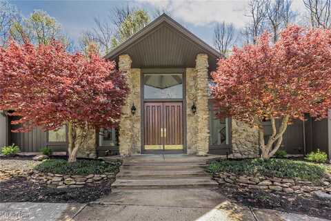 8225 EAGLE RIDGE DRIVE, Concord Twp, OH 44077