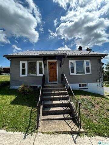 228 Diamond Street, Slatington, PA 18080