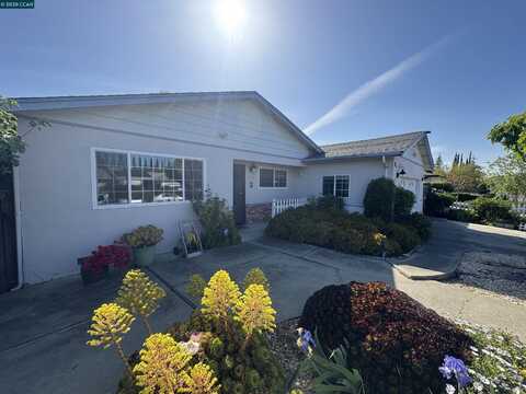 4190 Chaban Dr, Concord, CA 94521