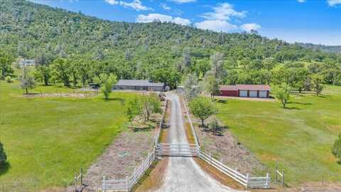 180 Stallion Way, Angels Camp, CA 95222