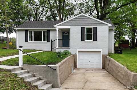 409 Oak Street, East Alton, IL 62024
