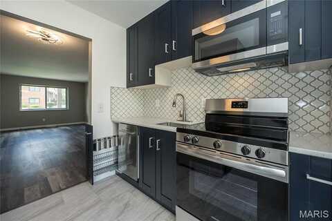 7904 Camelot Lane, Saint Louis, MO 63123