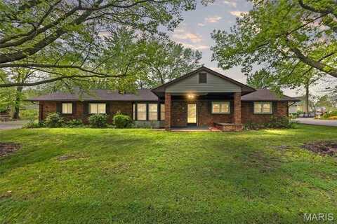 209 S Oak Lane, Okawville, IL 62271