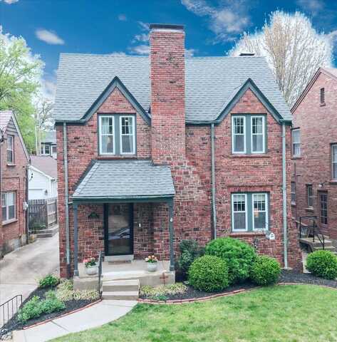 7447 Stanford Avenue, Saint Louis, MO 63130