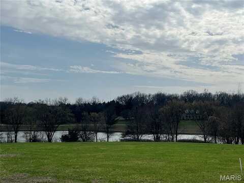 10 N GRAND LAKE CIRCLE Circle, Lebanon, MO 65536