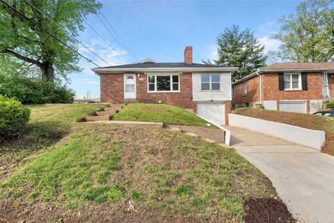 7135 Groveland Dr, Northwoods, MO 63121