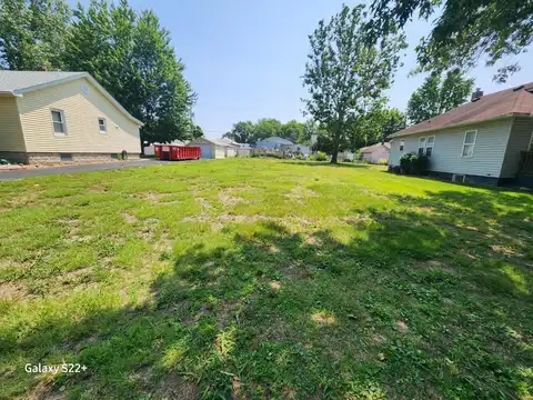 549 Hamilton Avenue, Wood River, IL 62095