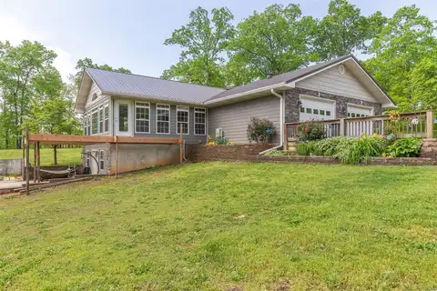 5752 Wayne 403, Greenville, MO 63944