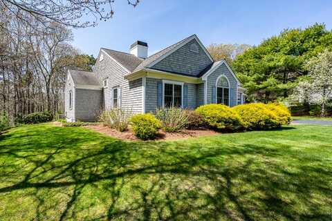 69 Regatta Drive, Mashpee, MA 02649