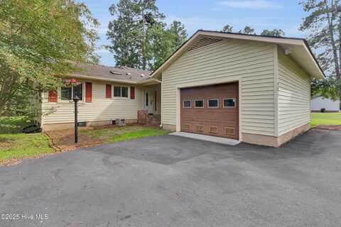 905 Plantation Drive, New Bern, NC 28562