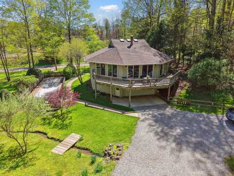 209 E Brooklyn Street, Gambier, OH 43022