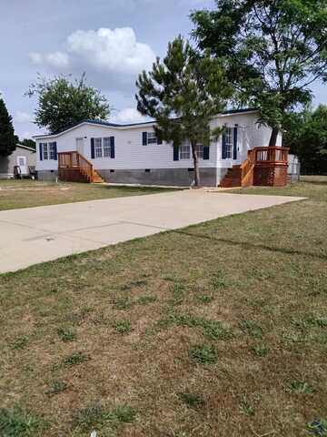 228 Hanover Drive, Byron, GA 31008