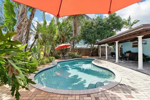 4400 NE 13th Ave, Oakland Park, FL 33334
