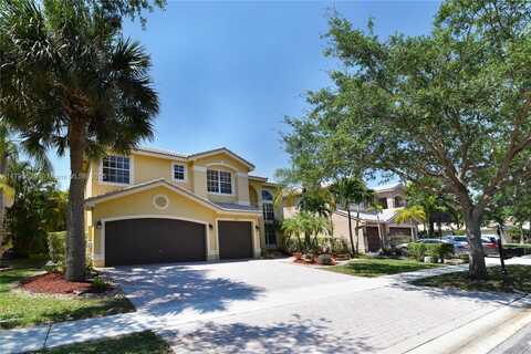 19115 Two River Ln, Boca Raton, FL 33498