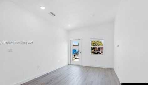 511 SW 1 AVENUE, Hallandale Beach, FL 33009
