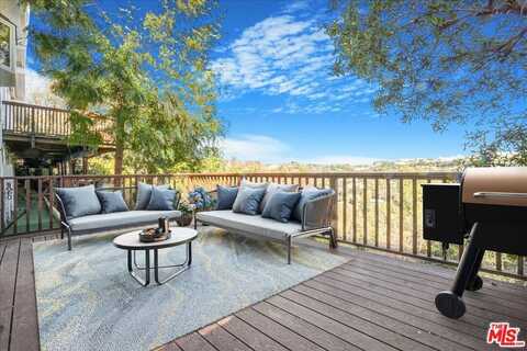 962 N Tigertail Rd, Los Angeles, CA 90049
