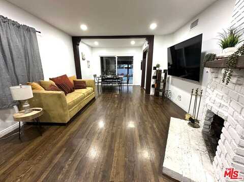 15732 Covello St, Van Nuys, CA 91406
