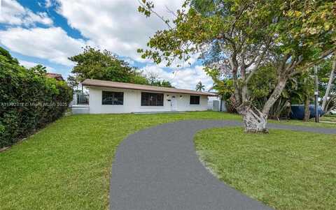 7817 NE Madeira St, Miramar, FL 33023