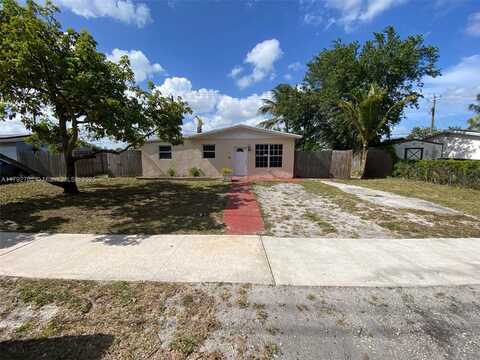1131 NE 211th St, Miami, FL 33179
