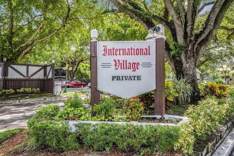 3650 Inverrary Dr, Lauderhill, FL 33319