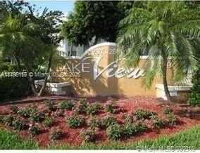 2881 N Oakland Forest Dr, Oakland Park, FL 33309