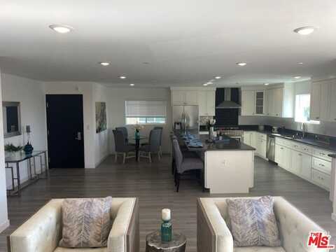 8637 Olin St, Los Angeles, CA 90034