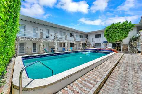 320 85th St, Miami Beach, FL 33141