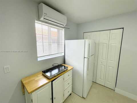 430 NW 51st Ave, Miami, FL 33126