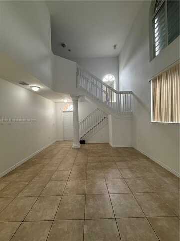 16480 SW 56th Ter, Miami, FL 33193