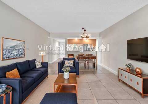6061 Balboa Cir, Boca Raton, FL 33433