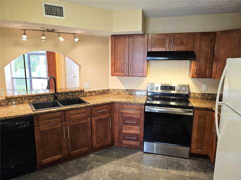 820 N Franklin Ave, Homestead, FL 33034