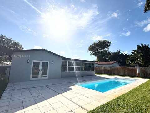 401 S Highland Dr, Hollywood, FL 33021