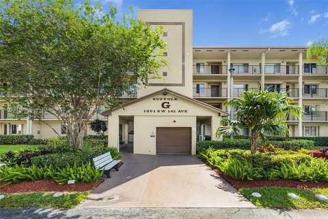 1351 SW 141st Ave, Pembroke Pines, FL 33027