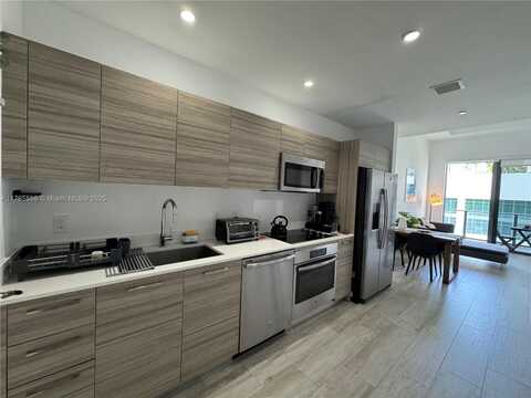 121 NE 34th St, Miami, FL 33137