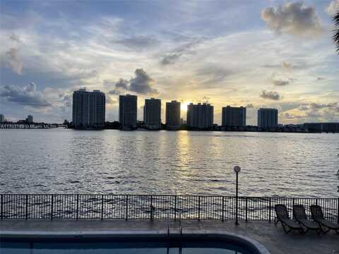 17600 N Bay Rd, Sunny Isles Beach, FL 33160