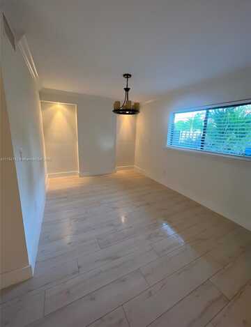 1122 SW 87th Ave Unit 9, Miami, FL 33174