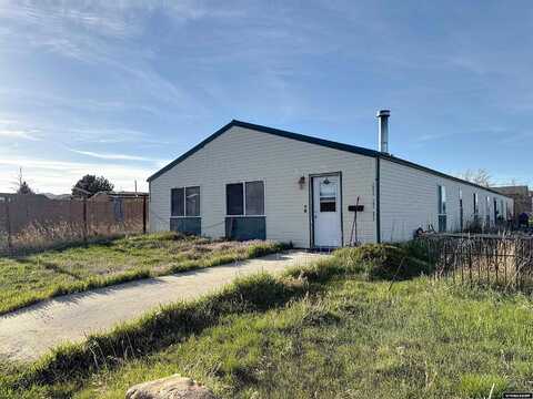 3020 W Third Avenue, Buffalo, WY 82834