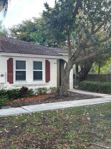 4295 NE 10th Ct, Homestead, FL 33033