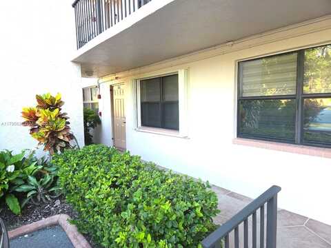 2901 N Nob Hill Rd, Sunrise, FL 33322